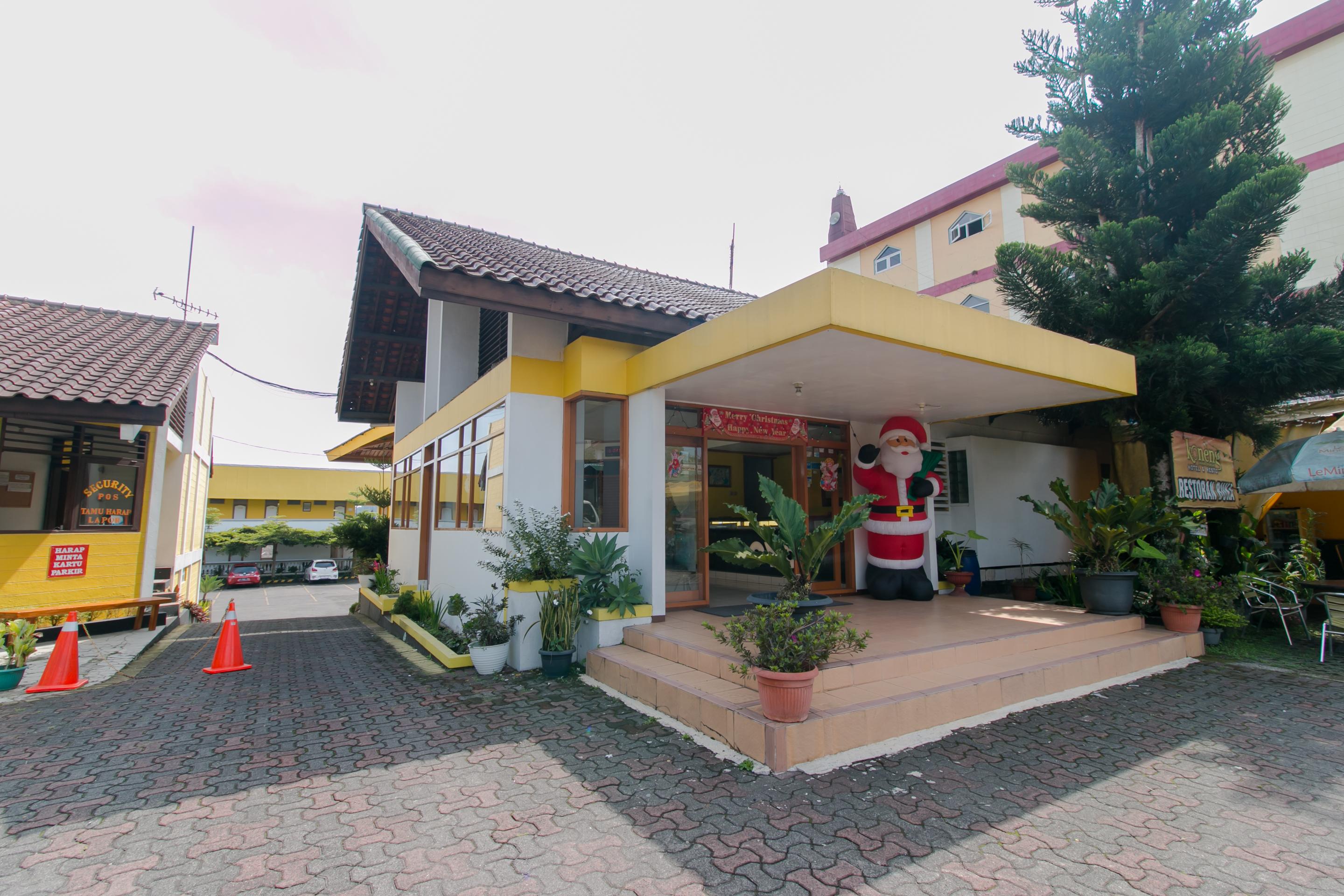 Oyo 1996 Koneng Hotel Cibodas Екстериор снимка